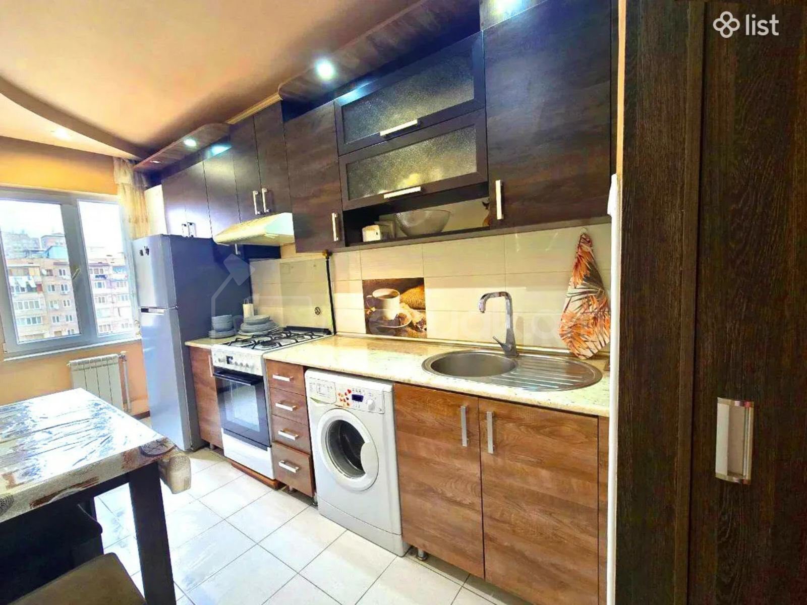 3 Սենյականոց Բնակարան, 80քմ, 8/9 հարկ, Կապիտալ Վերանորոգված, Կահավորված