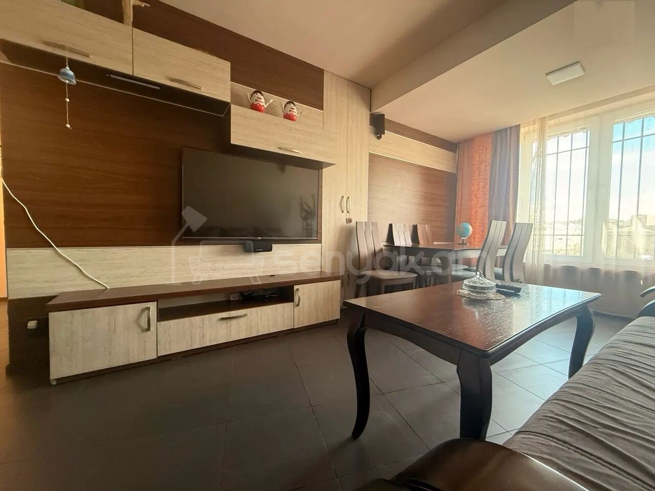 3 Սենյականոց Բնակարան Քարե Շենքում, 64քմ, 5/5 հարկ, Կապիտալ Վերանորոգված