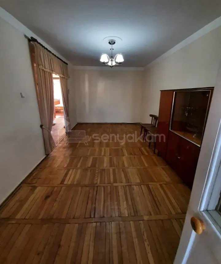 2 Սենյականոց Բնակարան, 51քմ, 5/5 հարկ, Կոսմետիկ Վերանորոգված