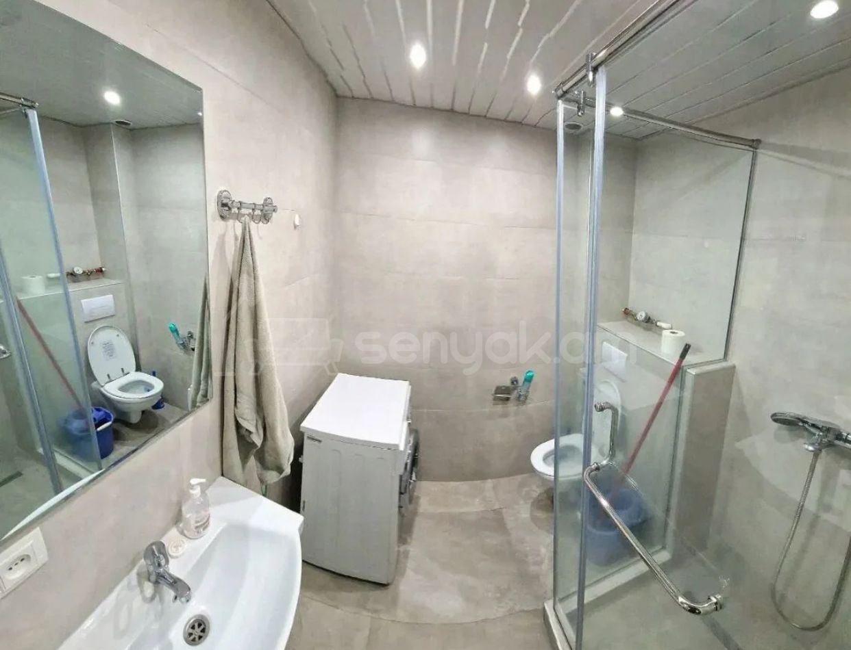 2 Սենյականոց Բնակարան, 43քմ, 8/11 հարկ, Կապիտալ Վերանորոգված, Կահավորված, Արևկող