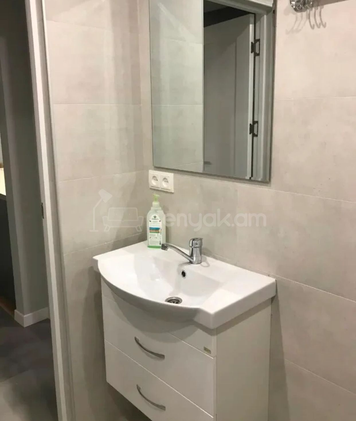 2 Սենյականոց Բնակարան, 43քմ, 8/11 հարկ, Կապիտալ Վերանորոգված, Կահավորված, Արևկող