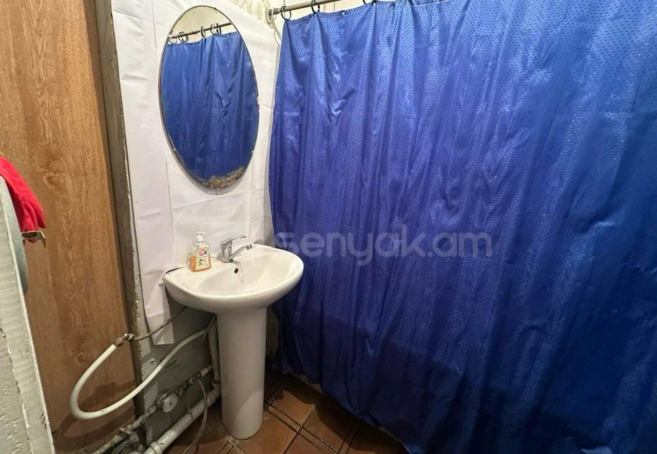 3 Սենյականոց Բնակարան, 73քմ, 6/9 հարկ, Պետական Վիճակում