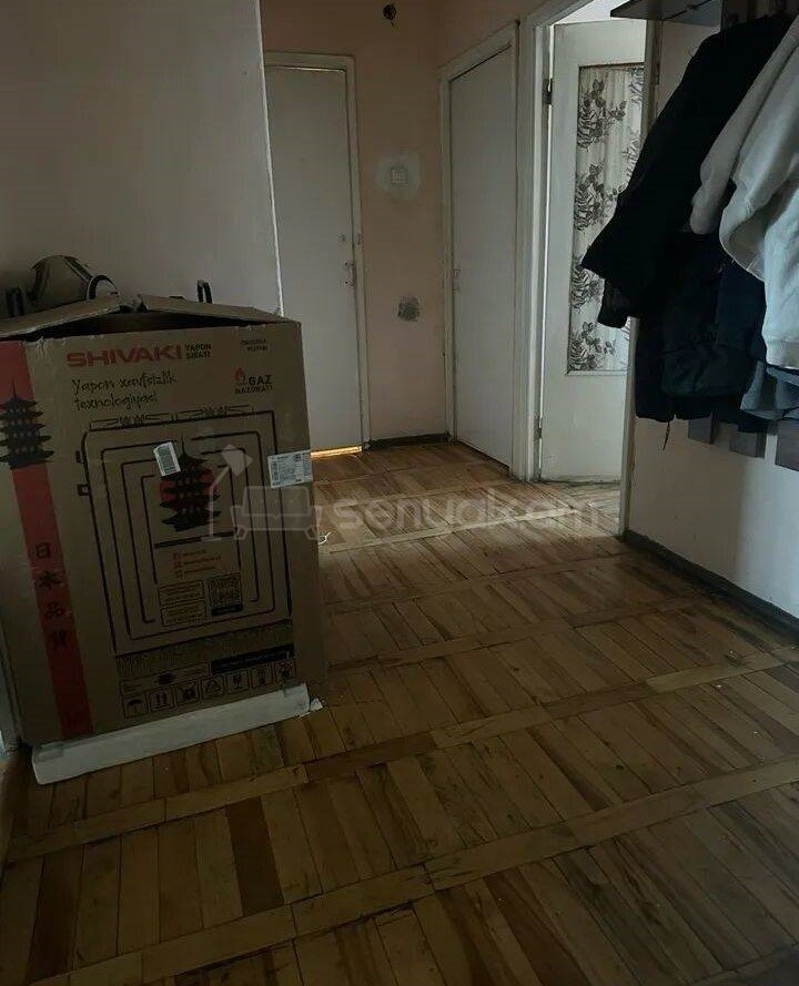 3 Սենյականոց Բնակարան, 73քմ, 6/9 հարկ, Պետական Վիճակում