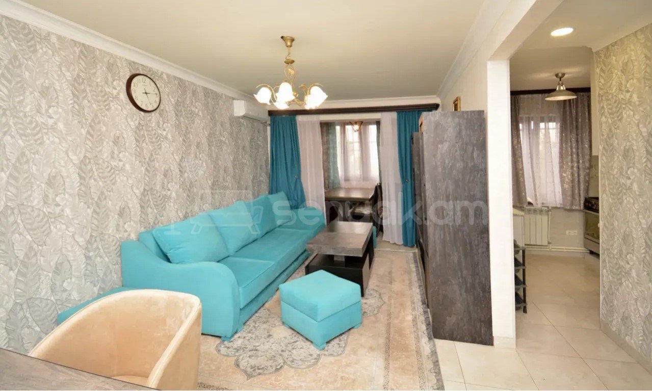 2 Սենյականոց Բնակարան Քարե Շենքում, 50քմ, 2/4 հարկ, Կապիտալ Վերանորոգված