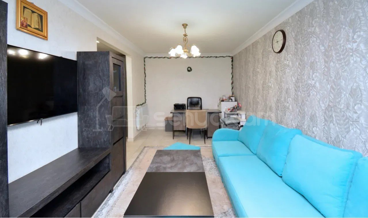 2 Սենյականոց Բնակարան Քարե Շենքում, 50քմ, 2/4 հարկ, Կապիտալ Վերանորոգված