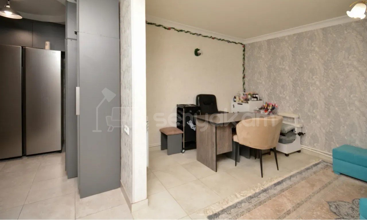 2 Սենյականոց Բնակարան Քարե Շենքում, 50քմ, 2/4 հարկ, Կապիտալ Վերանորոգված