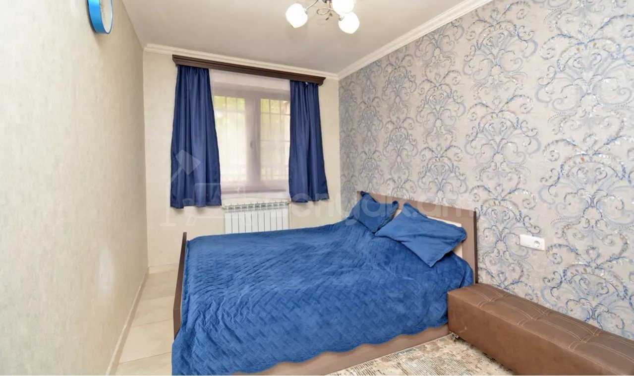 2 Սենյականոց Բնակարան Քարե Շենքում, 50քմ, 2/4 հարկ, Կապիտալ Վերանորոգված