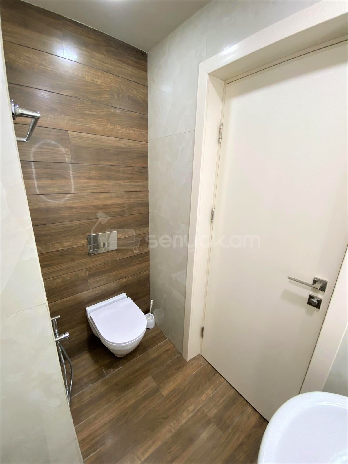 2 Սենյականոց Բնակարան Նորակառույց Քարե Շենքում, 40քմ, 1/3 հարկ, Կապիտալ Վերանորոգված, Կահավորված