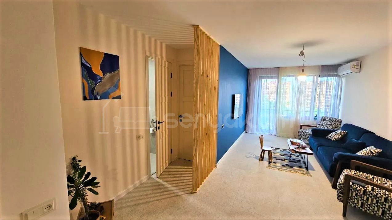 4 Սենյականոց Բնակարան Քարե Շենքում, 109քմ, 5/5 հարկ, Կապիտալ Վերանորոգված