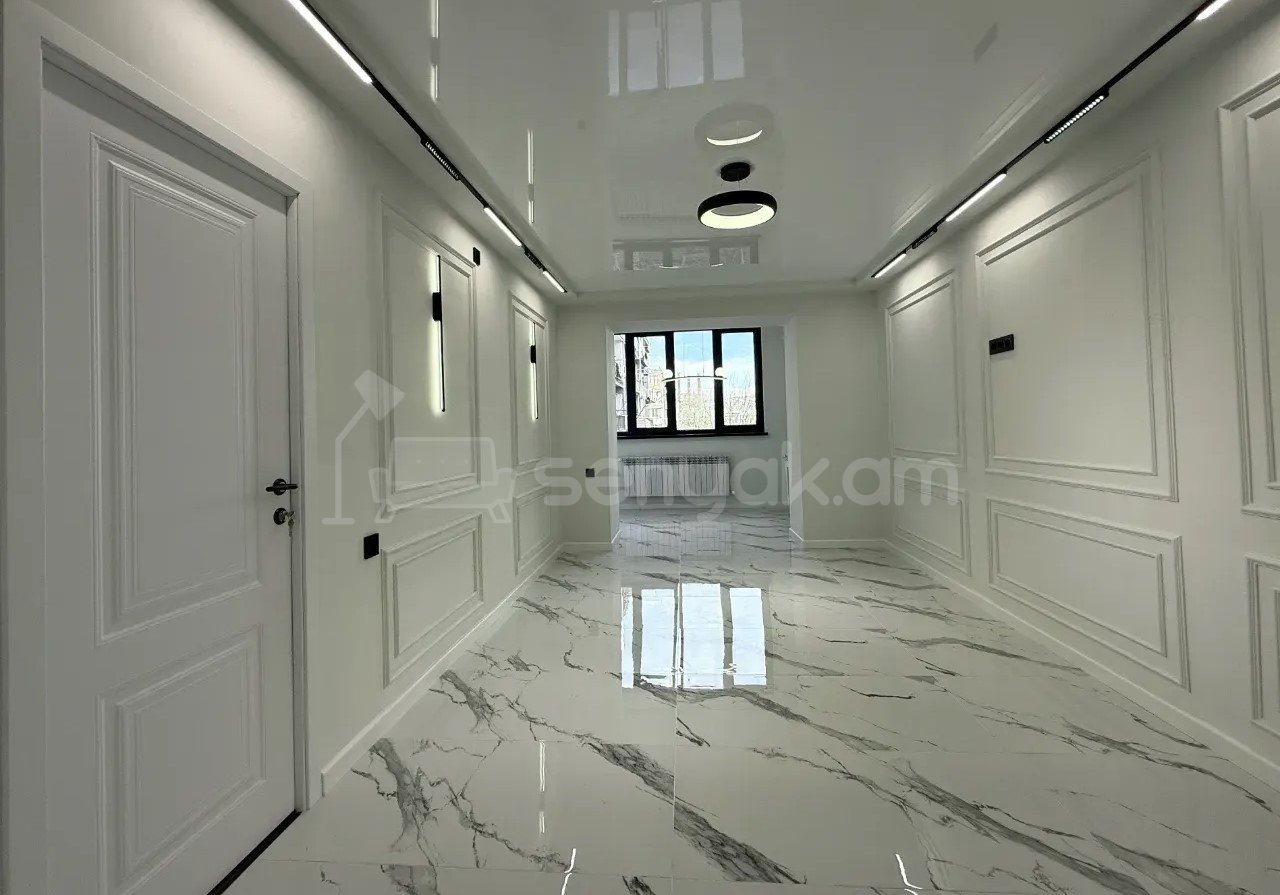 3 Սենյականոց Բնակարան Քարե Շենքում, 75քմ, 3/5 հարկ, Կապիտալ Վերանորոգված