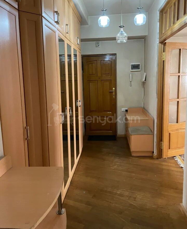 2 Սենյականոց Բնակարան, 70քմ, 3/9 հարկ, Նորմալ Վիճակում