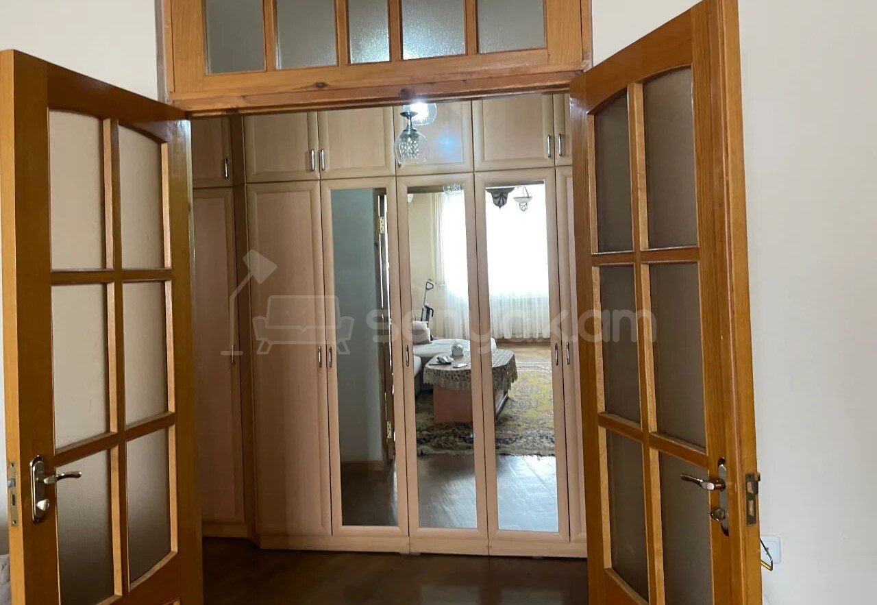 2 Սենյականոց Բնակարան, 70քմ, 3/9 հարկ, Նորմալ Վիճակում