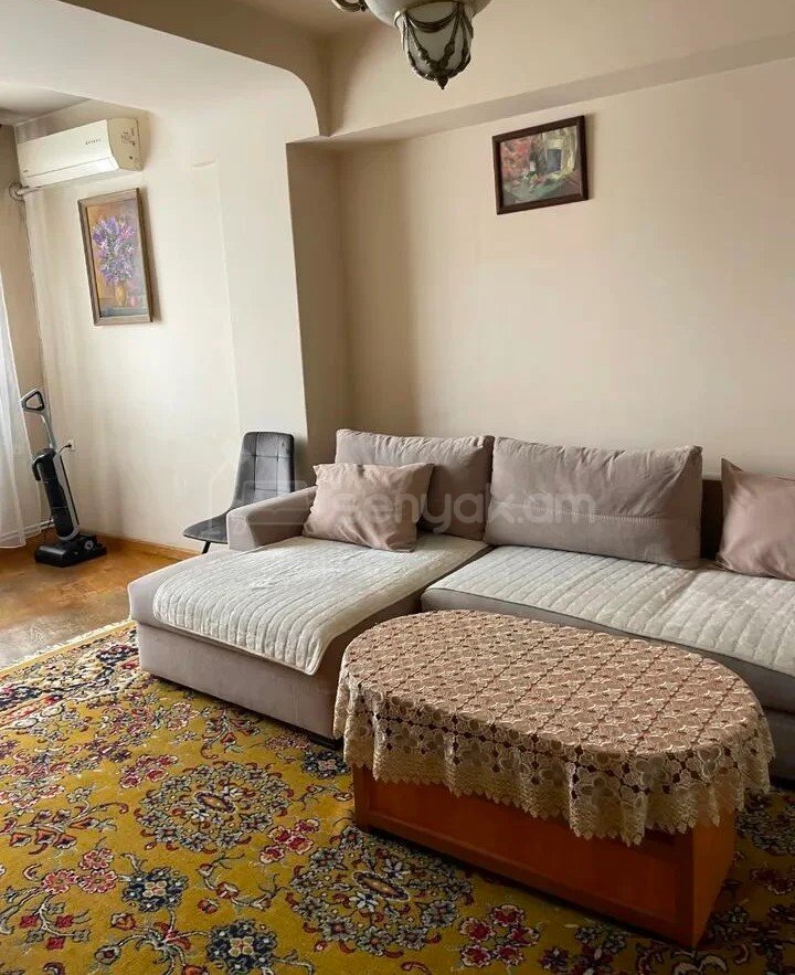 2 Սենյականոց Բնակարան, 70քմ, 3/9 հարկ, Նորմալ Վիճակում