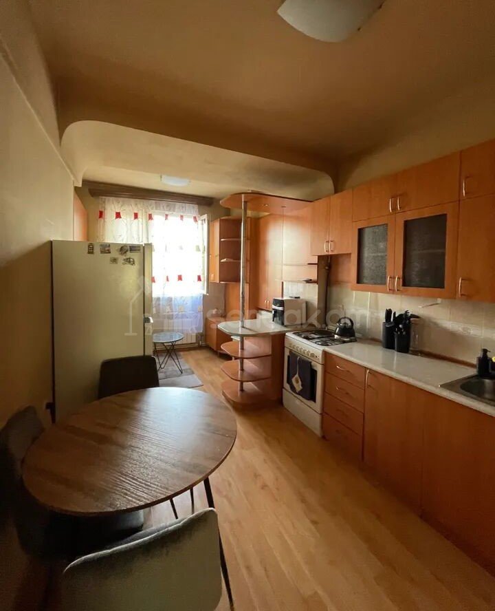 2 Սենյականոց Բնակարան, 70քմ, 3/9 հարկ, Նորմալ Վիճակում