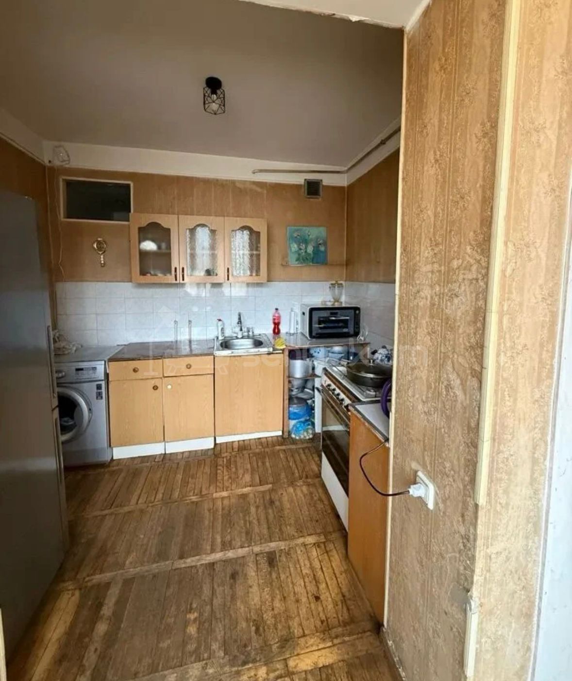 3 Սենյականոց Բնակարան Քարե Շենքում, 80քմ, 4/5 հարկ, Նորմալ Վիճակում