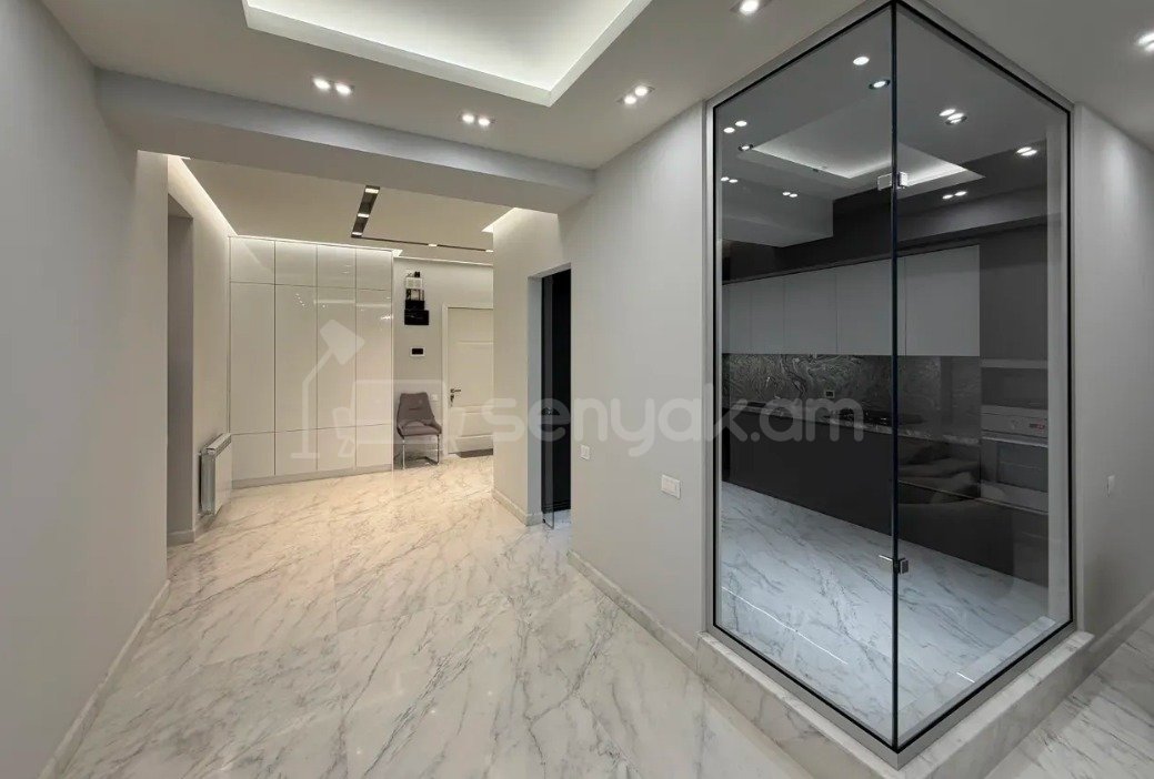 3 Սենյականոց Բնակարան Նորակառույցում, 125քմ, 9/18 հարկ, Դիզայներական Վերանորոգված, Կահավորված, Արևկող