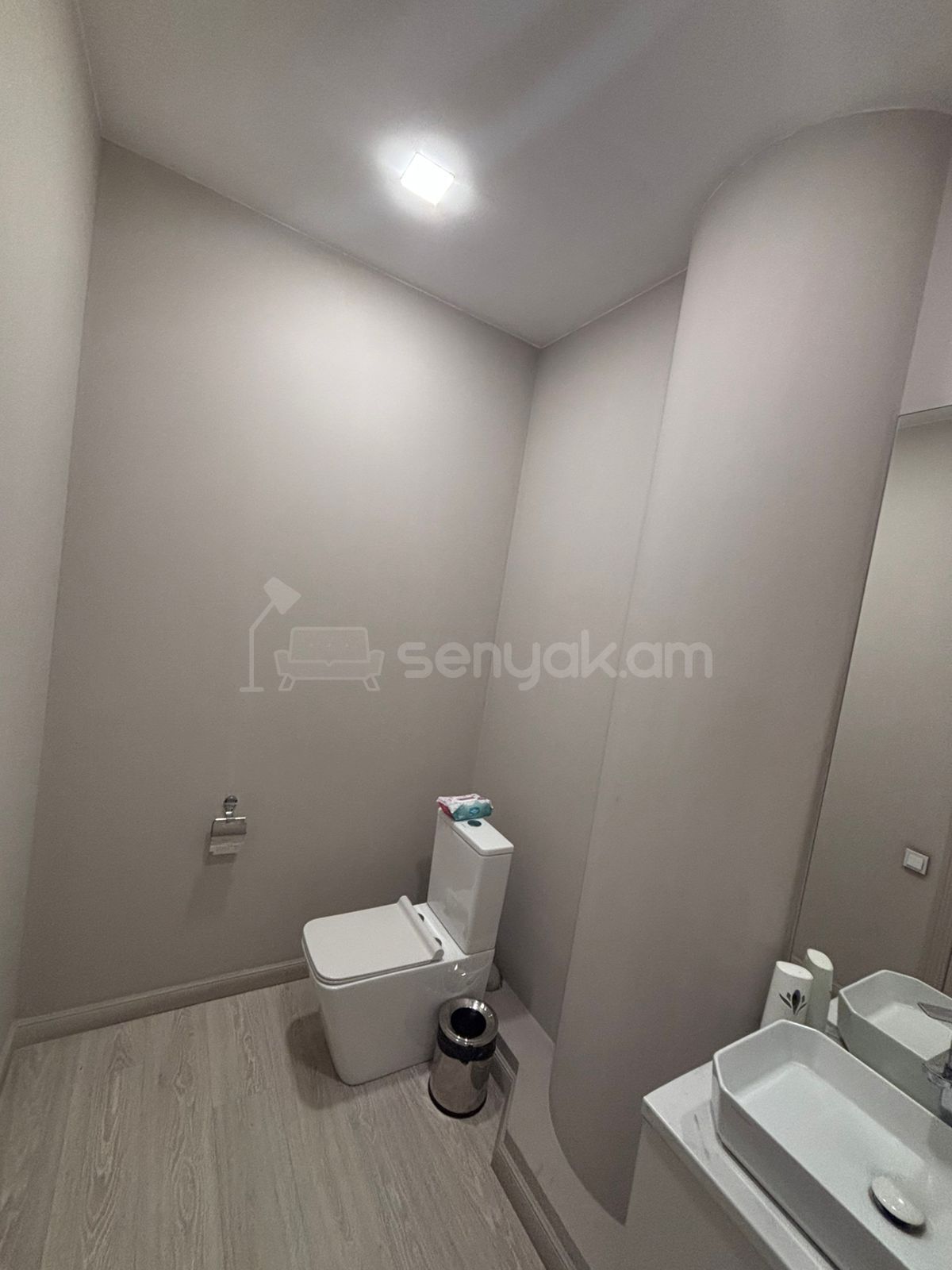 Օֆիսային Տարածք, 55քմ, Կապիտալ Վերանորոգված