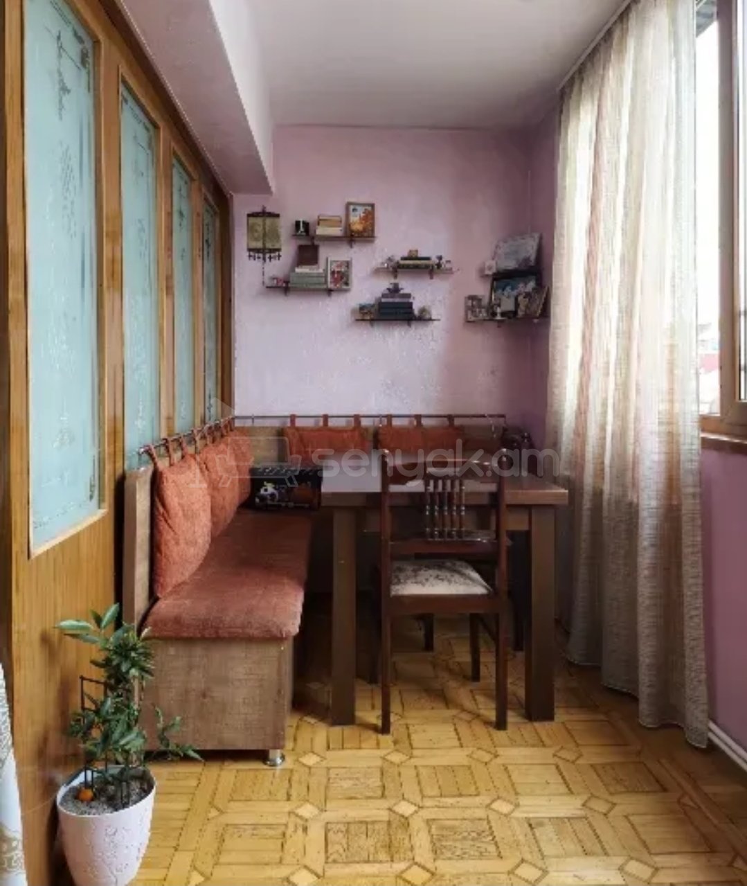 3 Սենյականոց Բնակարան Քարե Շենքում, 84քմ, 5/5 հարկ, Նորմալ Վիճակում