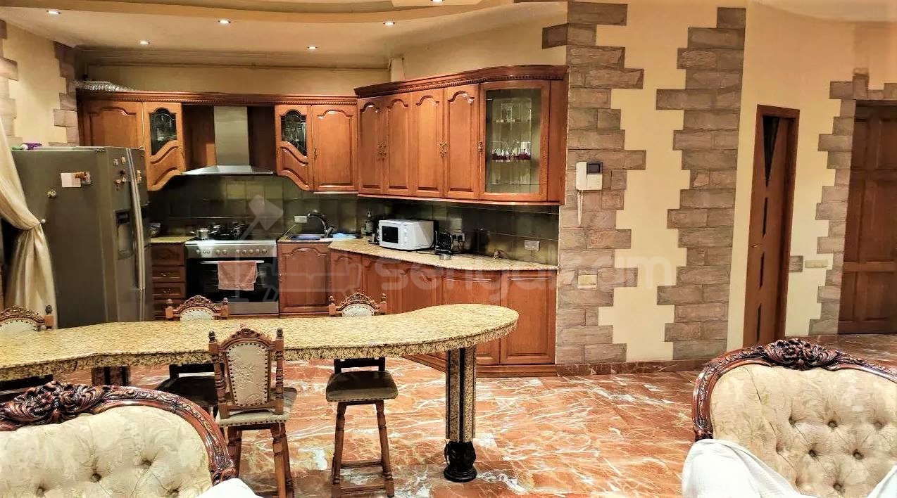 4 Սենյականոց Բնակարան Նորակառույց Քարե Շենքում, 210քմ, 6/7 հարկ, Կապիտալ Վերանորոգված