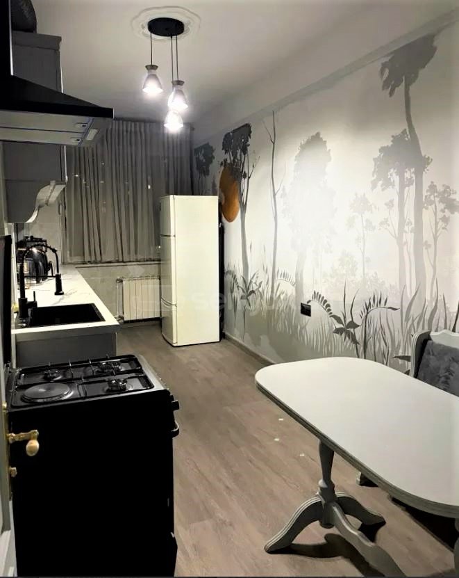 3 Սենյականոց Բնակարան Քարե Շենքում, 76քմ, 3/8 հարկ, Կապիտալ Վերանորոգված, Կահավորված