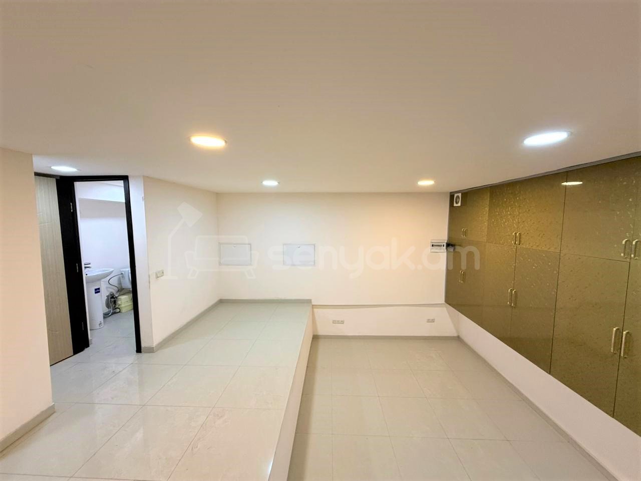 Առևտրի Տարածք, 80քմ, Կապիտալ Վերանորոգված