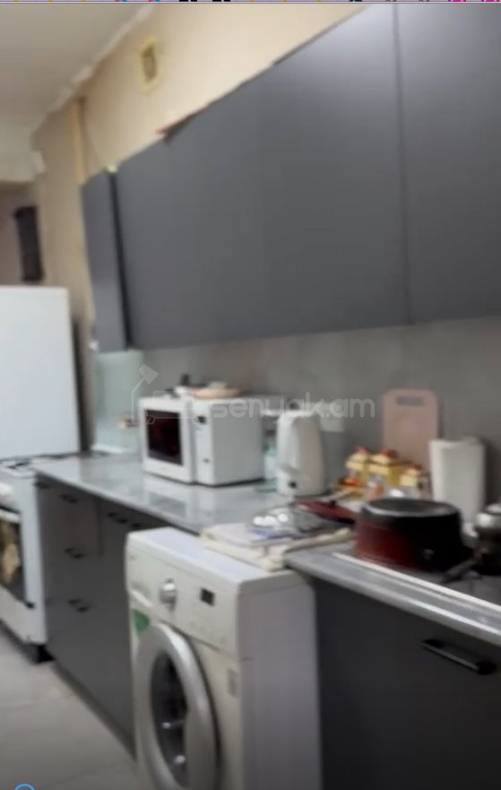 3 Սենյականոց Բնակարան Քարե Շենքում, 75քմ, 1/5 հարկ, Նորմալ Վիճակում