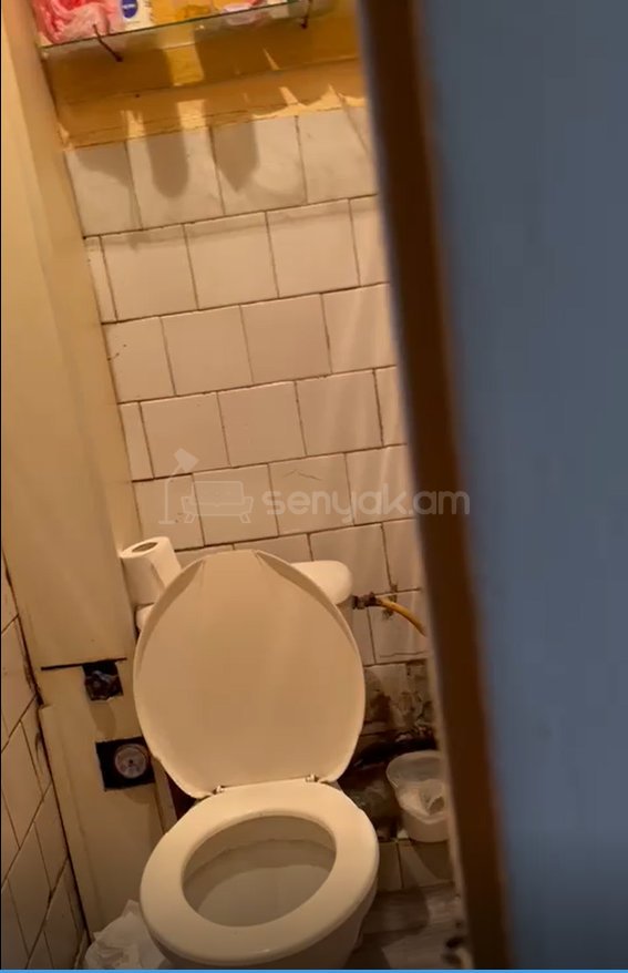 3 Սենյականոց Բնակարան Քարե Շենքում, 75քմ, 1/5 հարկ, Նորմալ Վիճակում