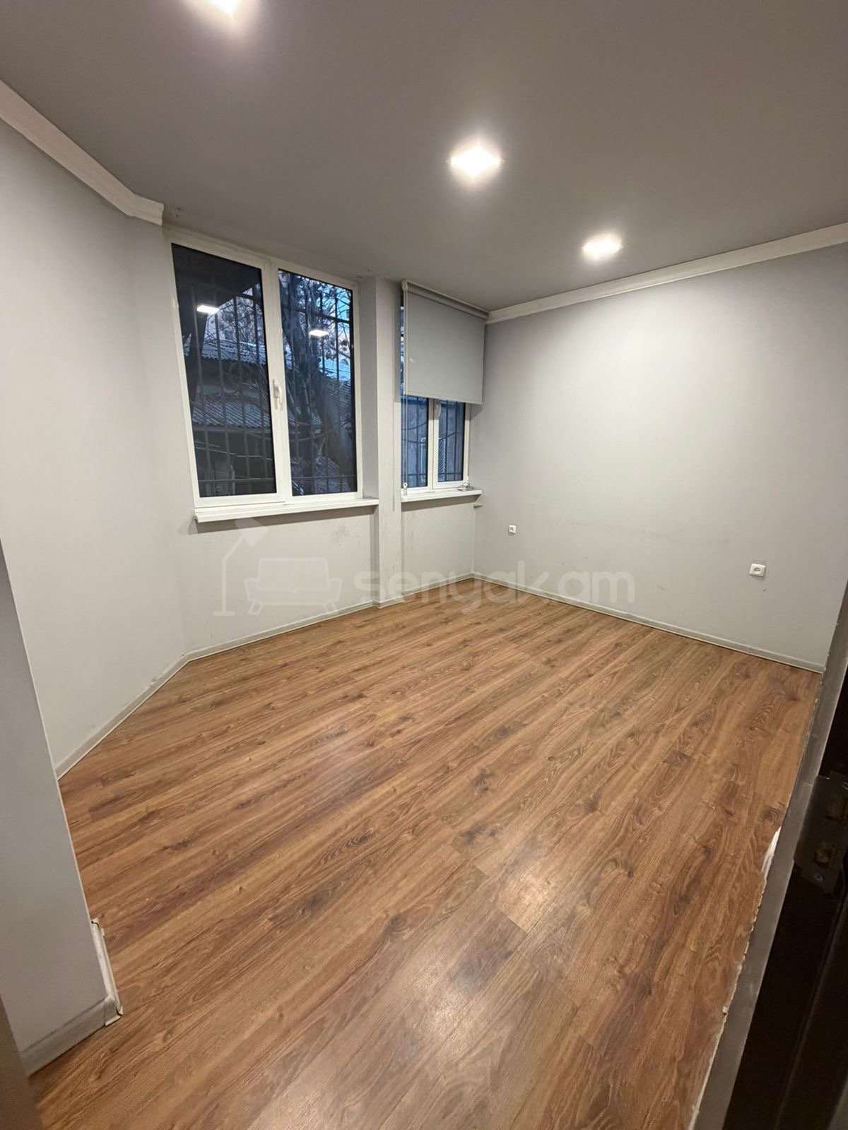 Օֆիսային Տարածք, 80քմ, Կապիտալ Վերանորոգված