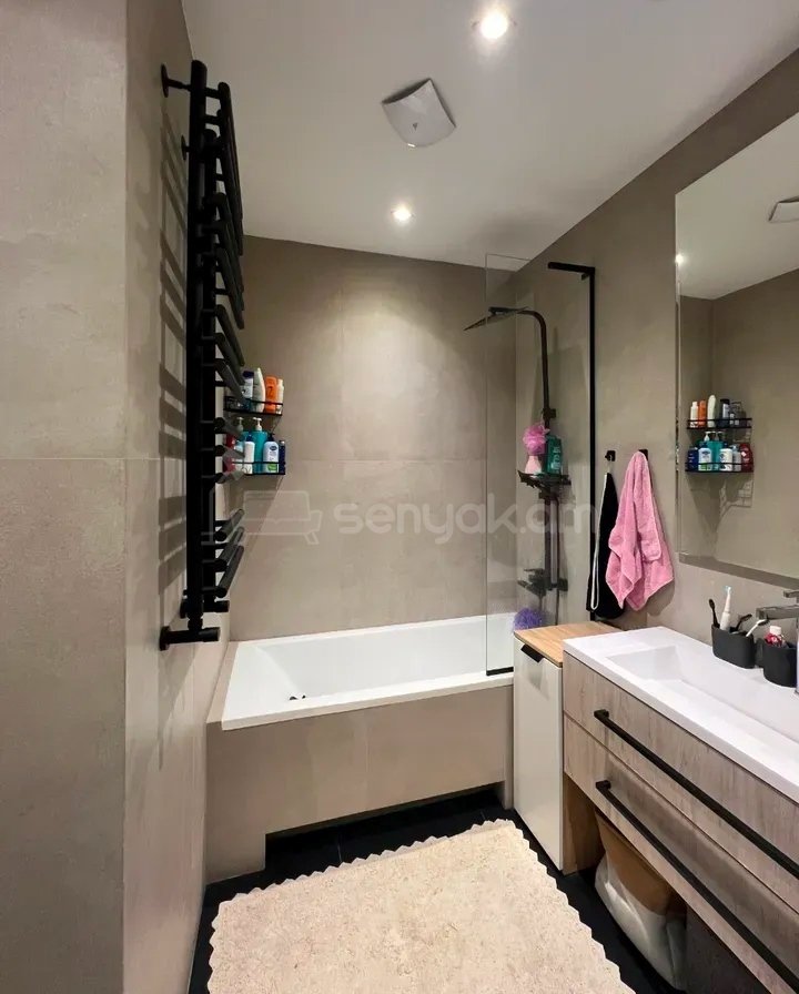 3 Սենյականոց Բնակարան Նորակառույցում, 75քմ, 8/16 հարկ, Դիզայներական Վերանորոգված