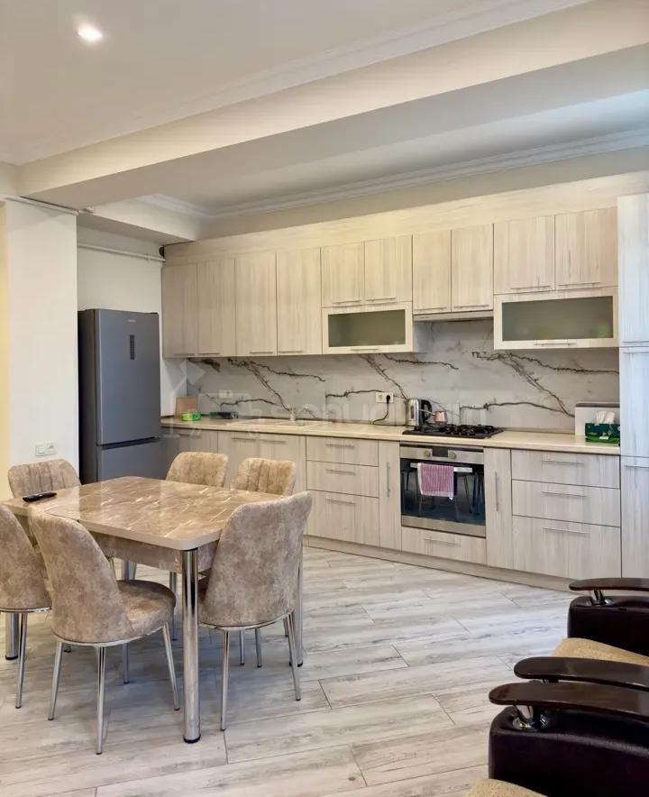 2 Սենյականոց Բնակարան Նորակառույցում, 61քմ, 1/14 հարկ, Կապիտալ Վերանորոգված, Կահավորված, Արևկող