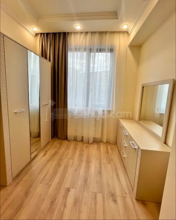 3 Սենյականոց Բնակարան, 80քմ, 2/18 հարկ, Դիզայներական Վերանորոգված, Կահավորված