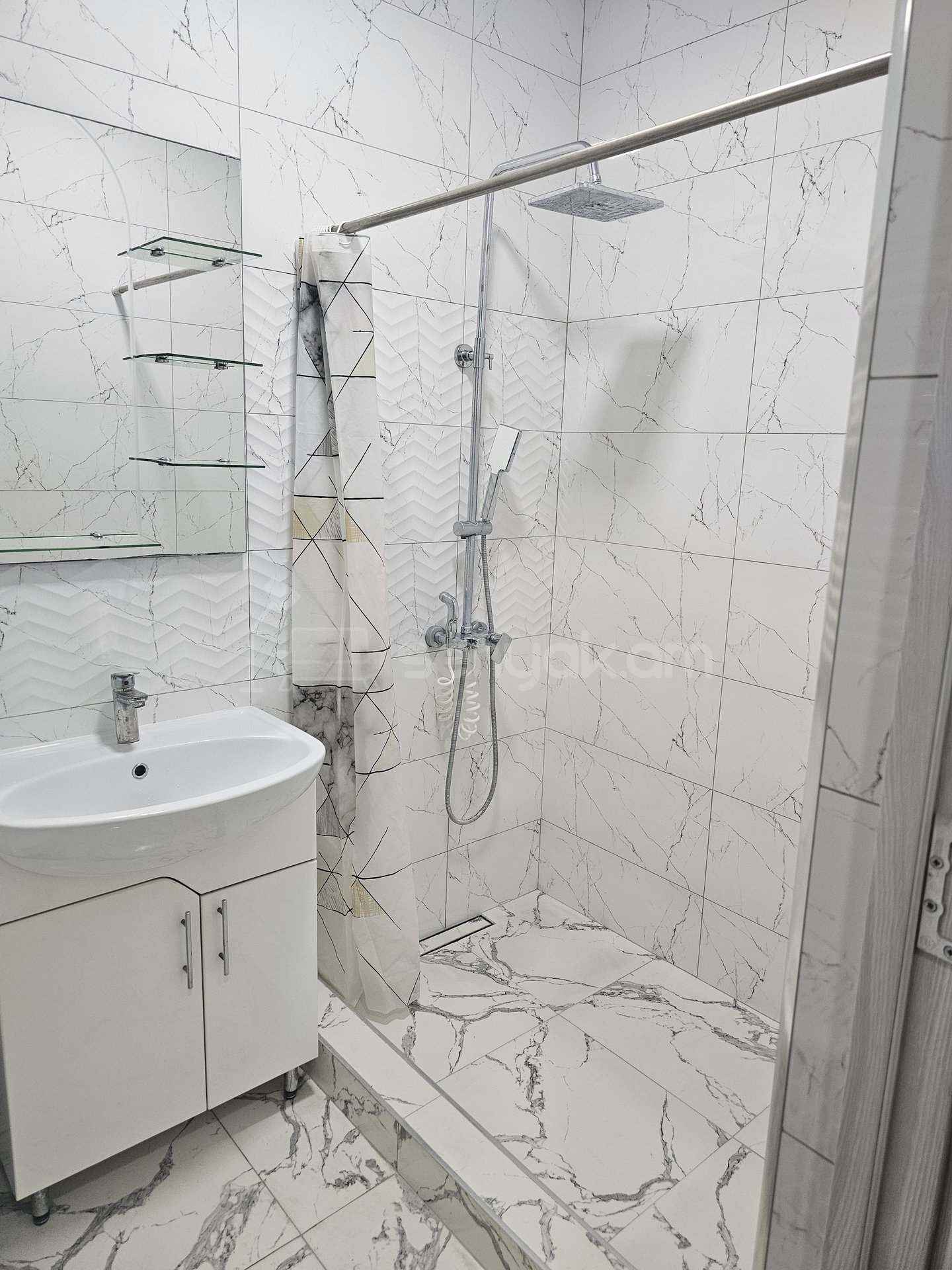 2 Սենյականոց Բնակարան Նորակառույցում, 60քմ, 15/15 հարկ, Կապիտալ Վերանորոգված, Կահավորված