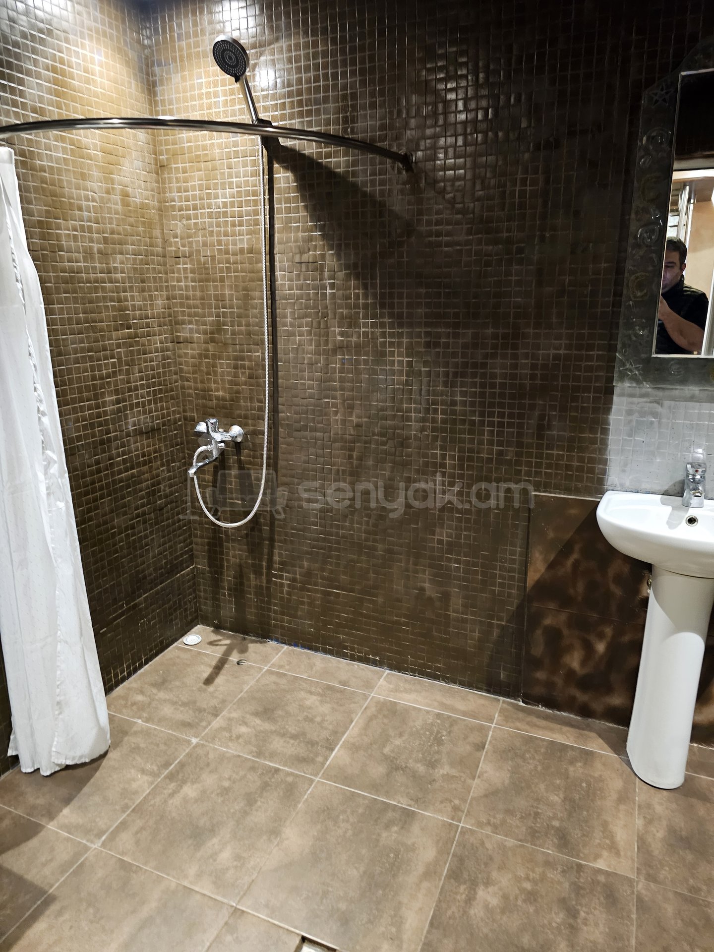 3 Սենյականոց Բնակարան Նորակառույցում, 110քմ, 9/11 հարկ, Կապիտալ Վերանորոգված, Կահավորված