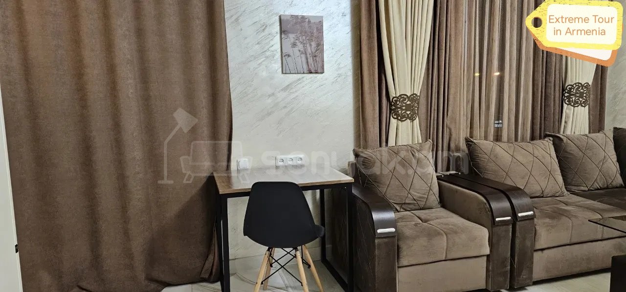 1 Սենյականոց Բնակարան Քարե Շենքում, 32քմ, 4/5 հարկ, Դիզայներական Վերանորոգված, Կահավորված, Արևկող