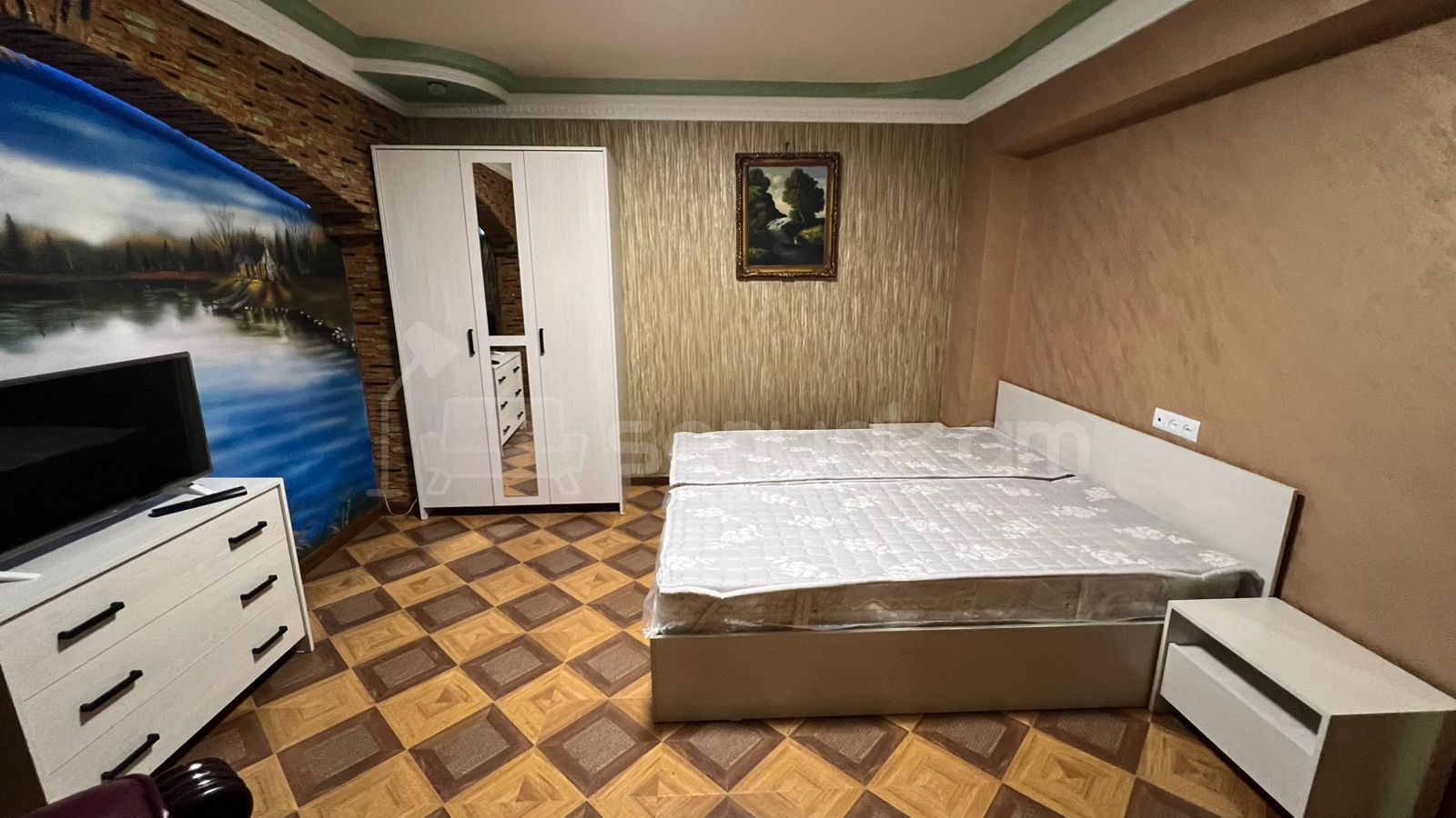 2 Սենյականոց Բնակարան Քարե Շենքում, 40քմ, 1/1 հարկ, Նորմալ Վիճակում, Կահավորված