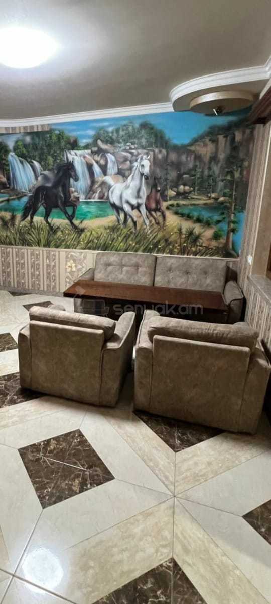 2 Սենյականոց Բնակարան Քարե Շենքում, 40քմ, 1/1 հարկ, Նորմալ Վիճակում, Կահավորված