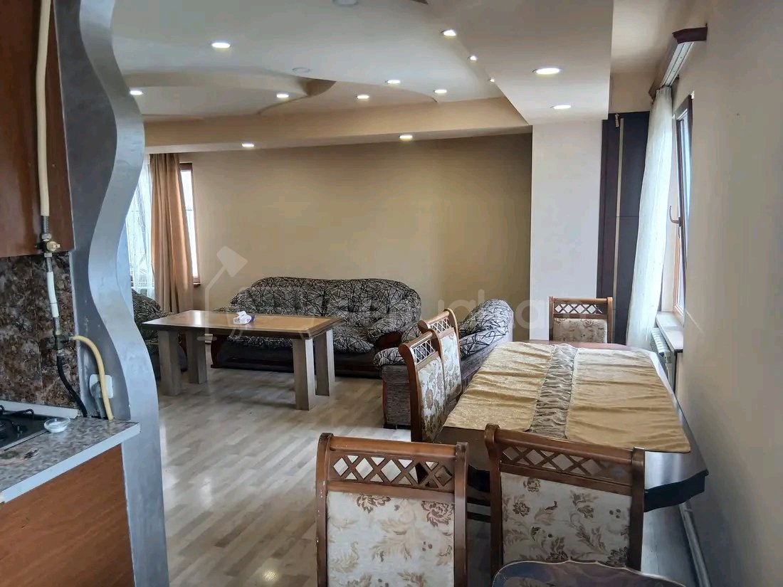 3 Սենյականոց Բնակարան, 90քմ, 6/14 հարկ, Նորմալ Վիճակում, Կահավորված