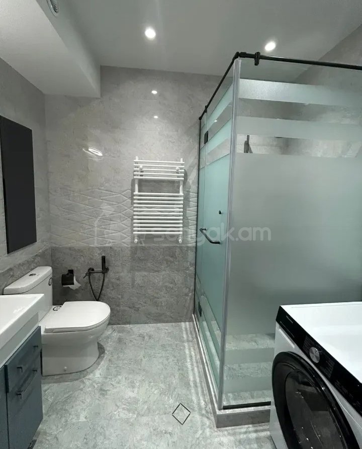 2 Սենյականոց Բնակարան Նորակառույցում, 57քմ, 14/16 հարկ, Կապիտալ Վերանորոգված, Կահավորված