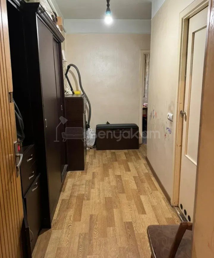2 Սենյականոց Բնակարան Քարե Շենքում, 50քմ, 4/5 հարկ, Պետական Վիճակում