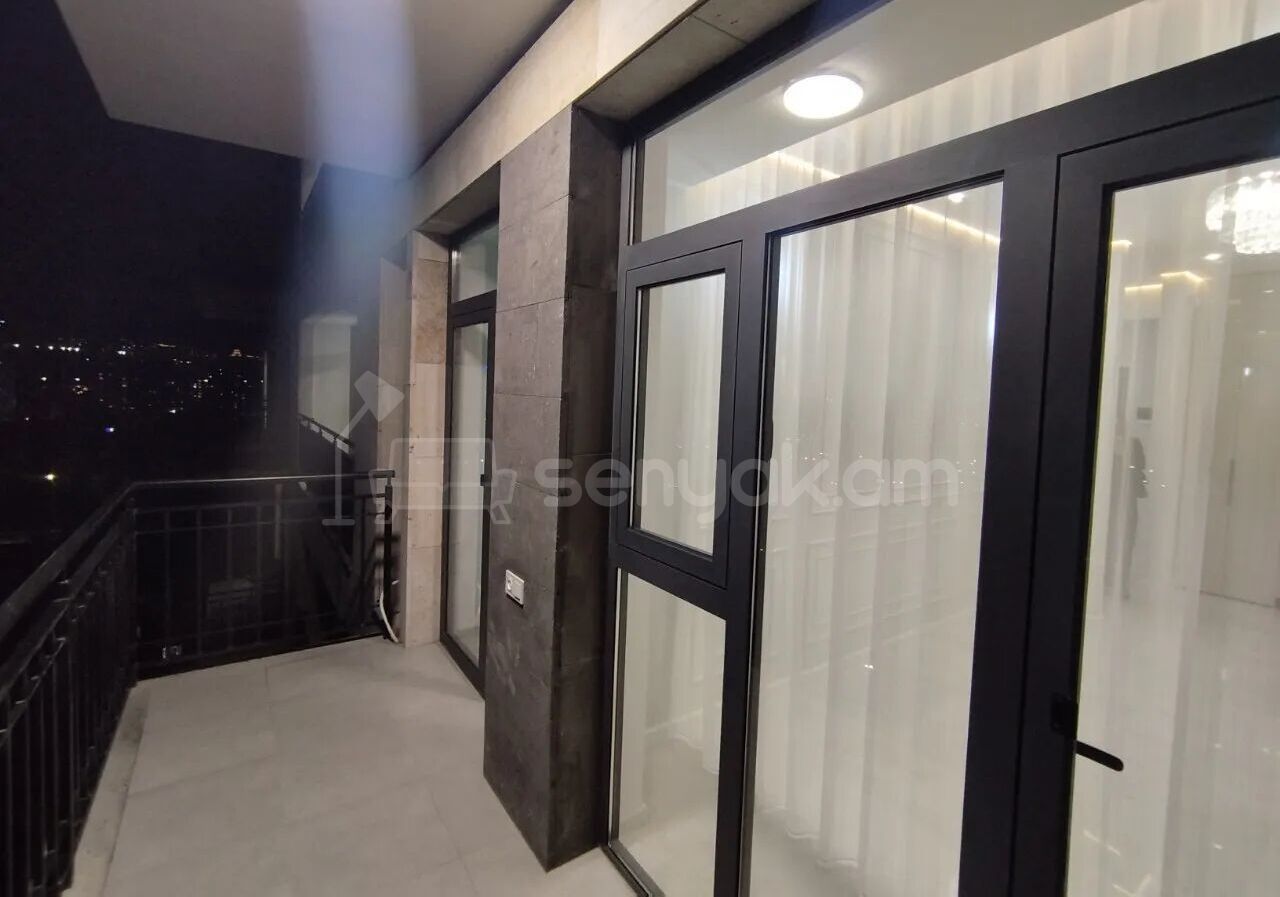 2 Սենյականոց Բնակարան Նորակառույցում, 52քմ, 10/18 հարկ, Դիզայներական Վերանորոգված