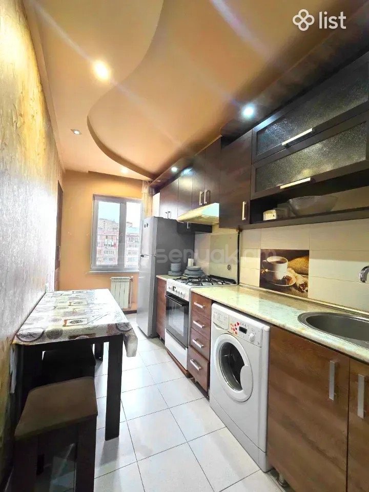 3 Սենյականոց Բնակարան, 80քմ, 8/9 հարկ, Կապիտալ Վերանորոգված, Կահավորված, Արևկող