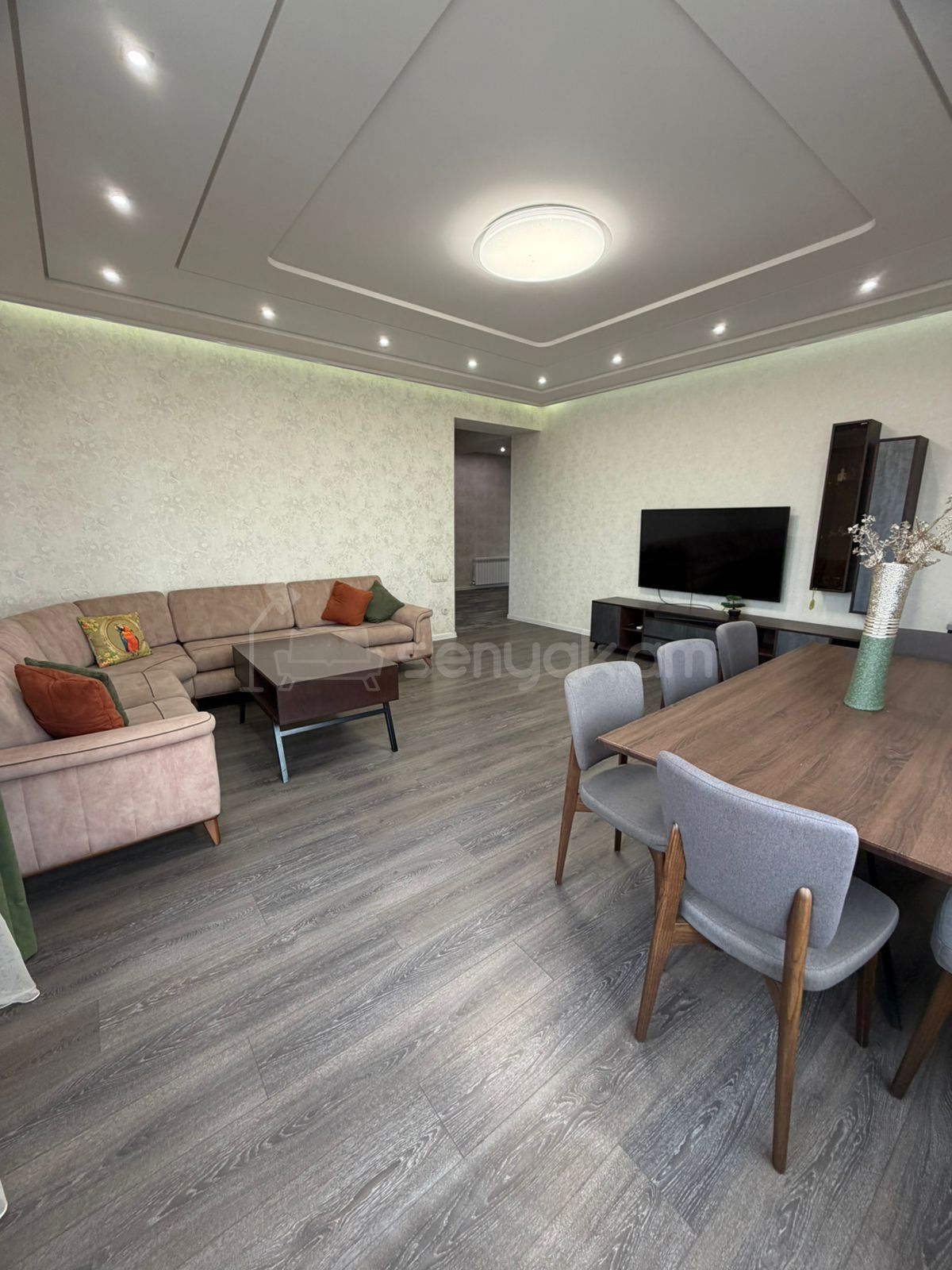 3 Սենյականոց Բնակարան Նորակառույցում, 130քմ, 8/11 հարկ, Դիզայներական Վերանորոգված