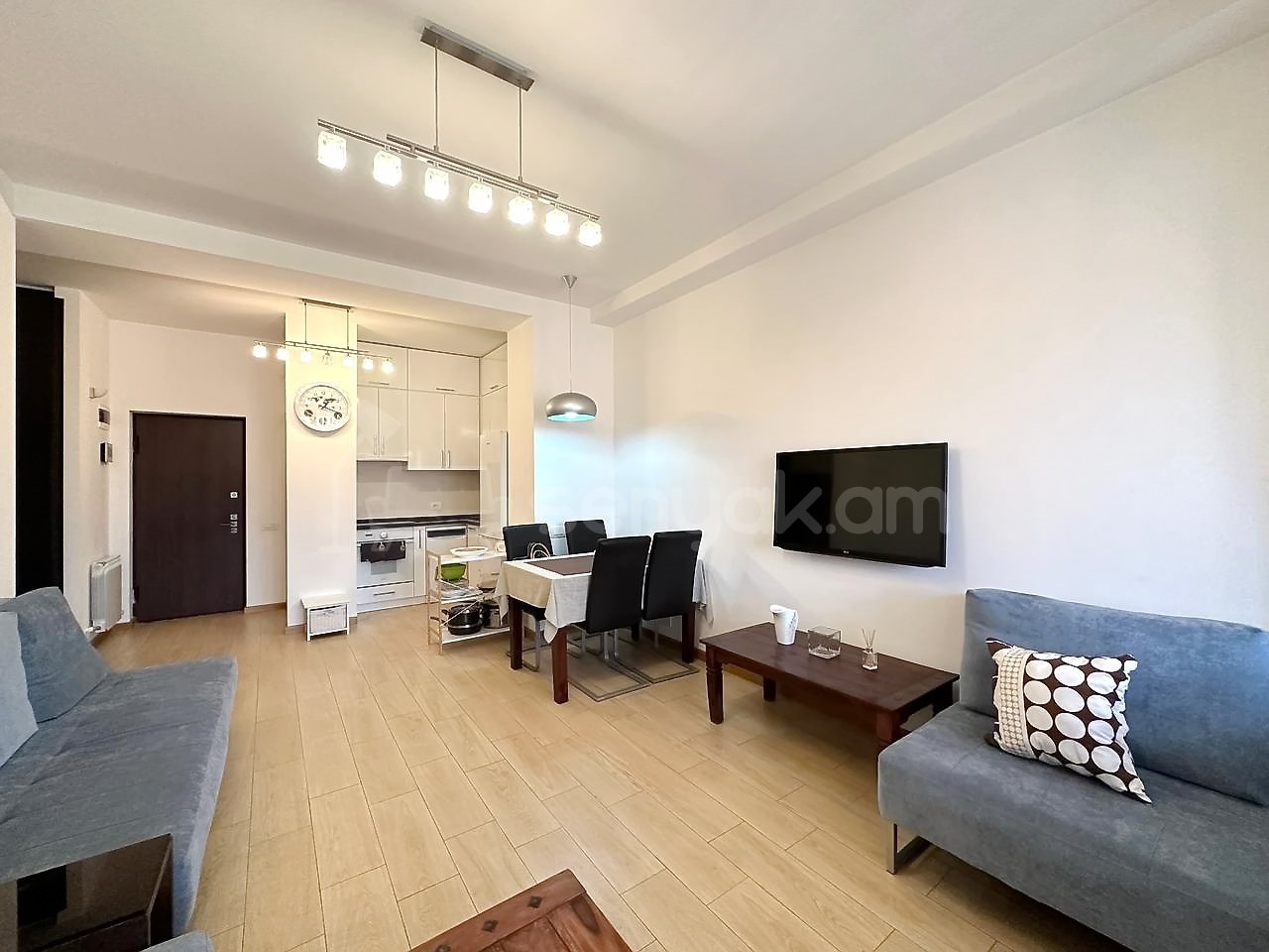 2 Սենյականոց Բնակարան Նորակառույցում, 56քմ, 14/14 հարկ, Կապիտալ Վերանորոգված, Կահավորված, Արևկող