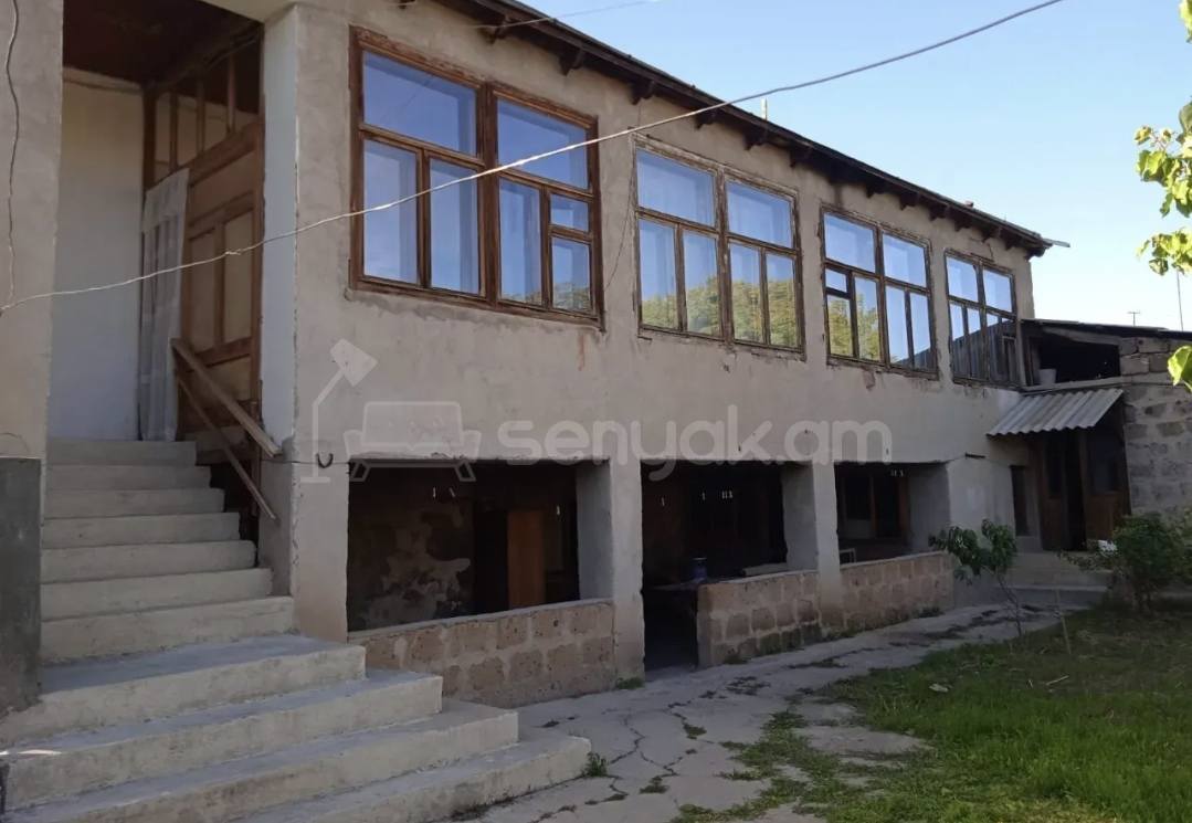 5 Սենյականոց Սեփական Տուն, 240քմ, Նորմալ Վիճակում