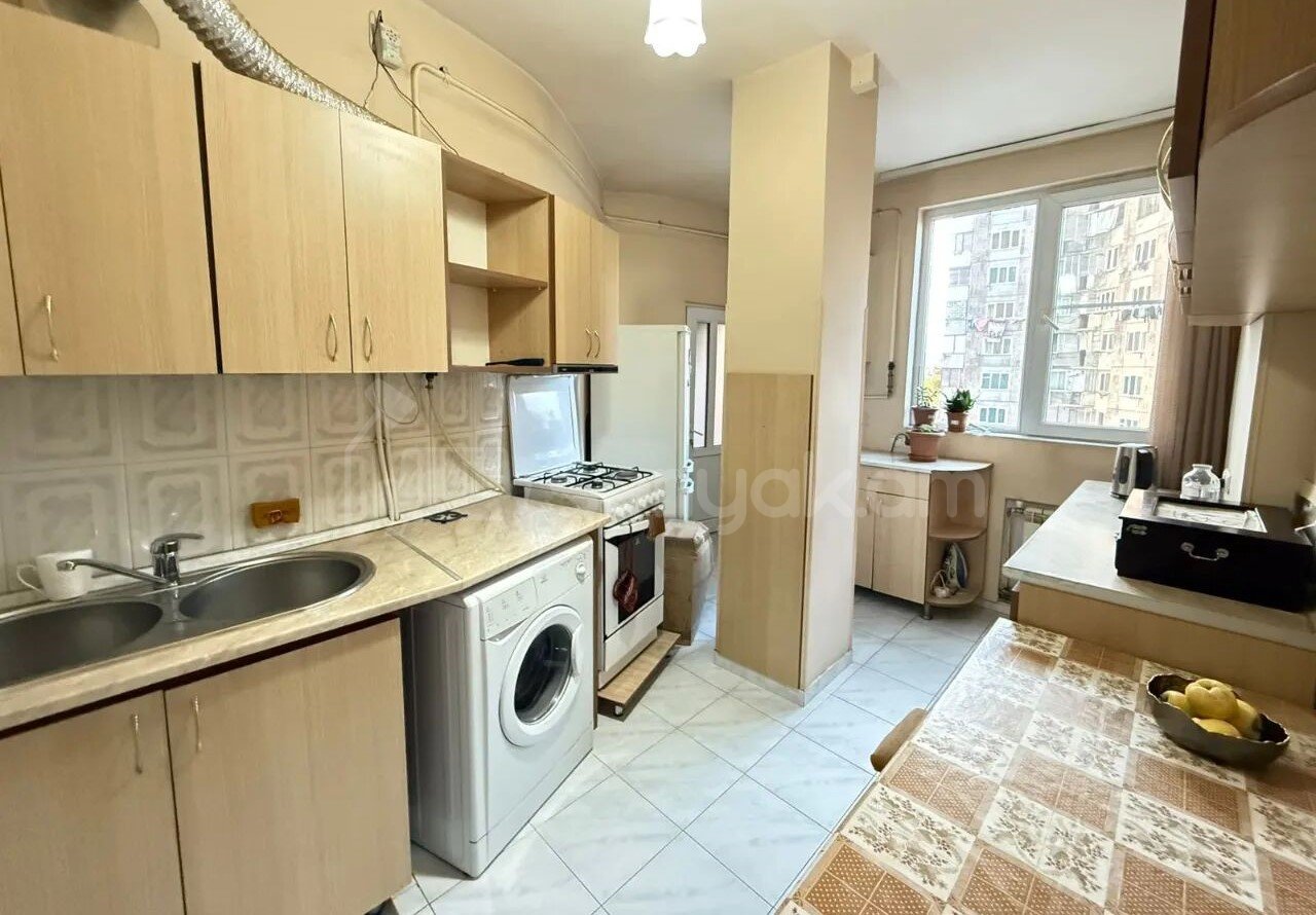 2 Սենյականոց Բնակարան, 61քմ, 3/12 հարկ, Նորմալ Վիճակում