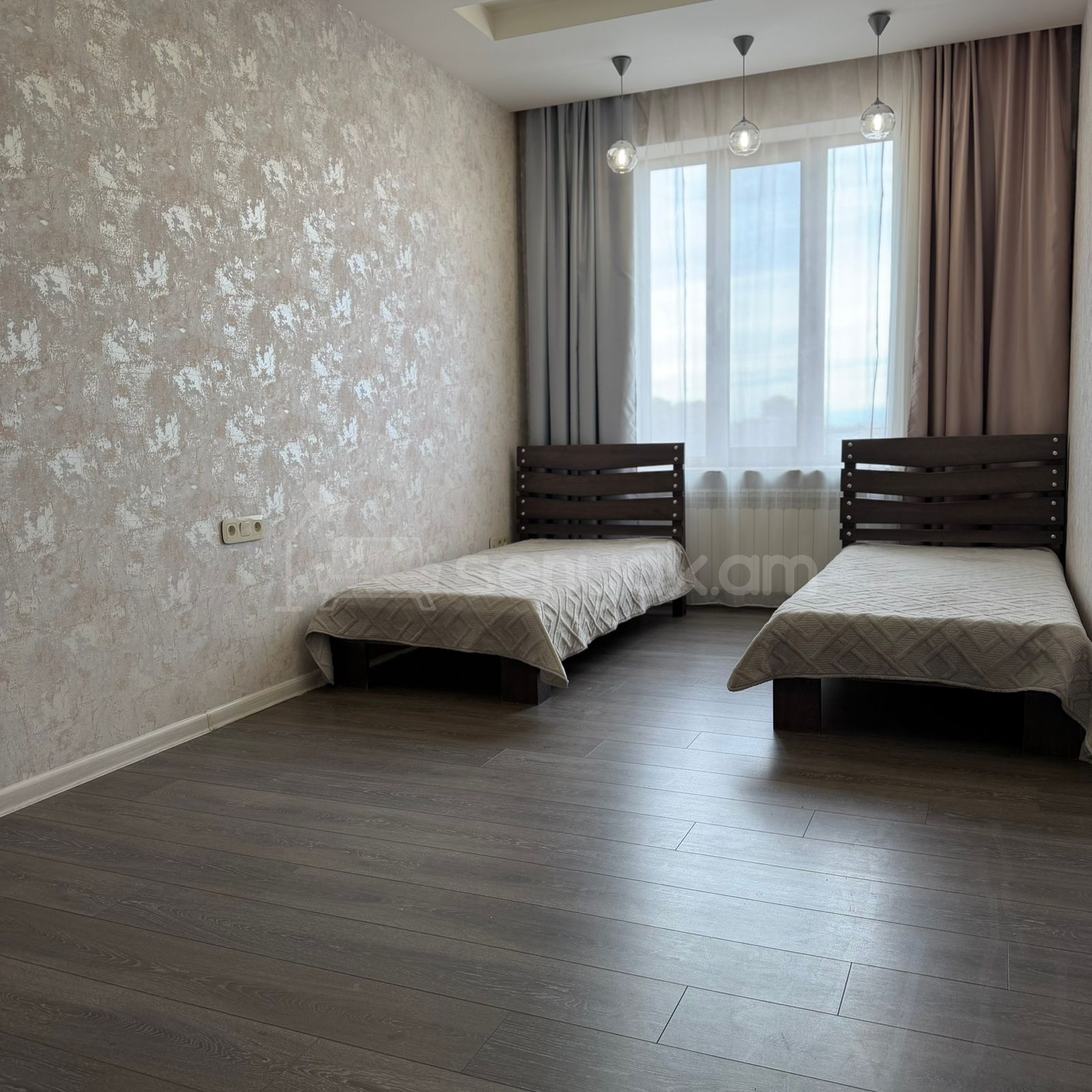 3 Սենյականոց Բնակարան Նորակառույցում, 130քմ, 8/11 հարկ, Կապիտալ Վերանորոգված