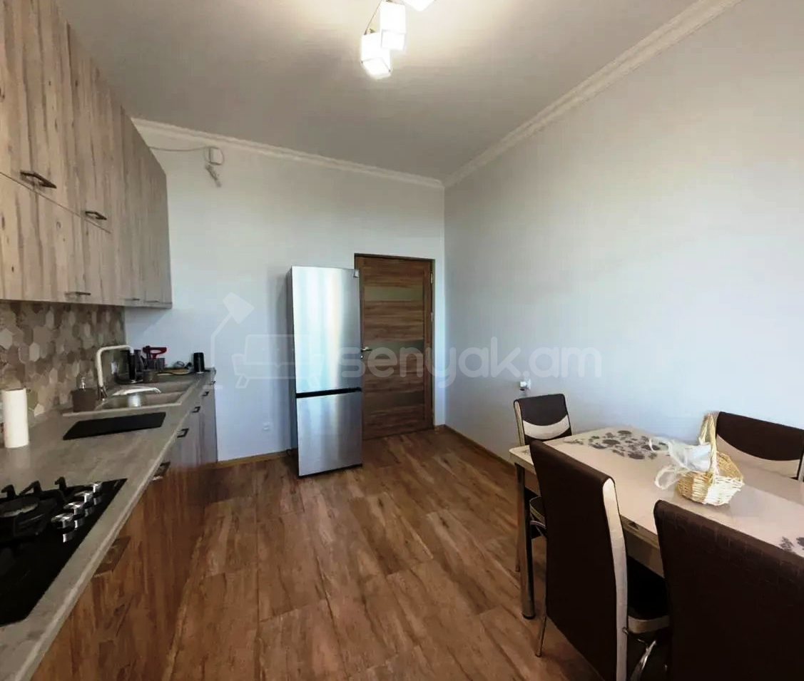 3 Սենյականոց Բնակարան Նորակառույցում, 100քմ, 16/17 հարկ, Կապիտալ Վերանորոգված
