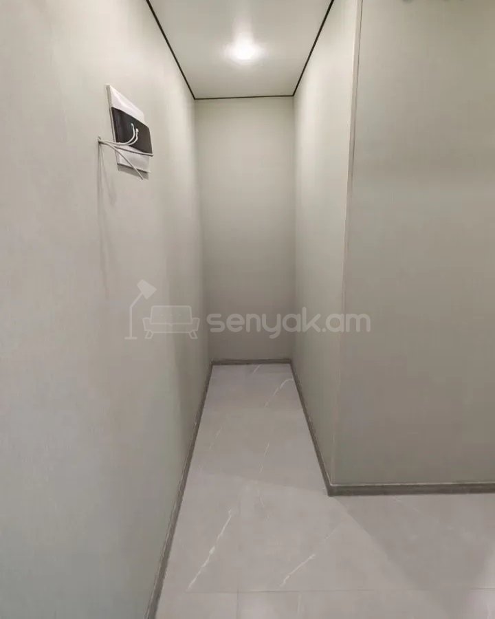 2 Սենյականոց Բնակարան, 38քմ, 10/14 հարկ, Կապիտալ Վերանորոգված