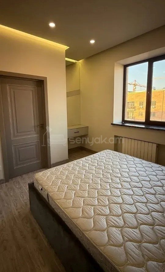 2 Սենյականոց Բնակարան Նորակառույցում, 68քմ, 15/18 հարկ, Դիզայներական Վերանորոգված, Կահավորված, Արևկող