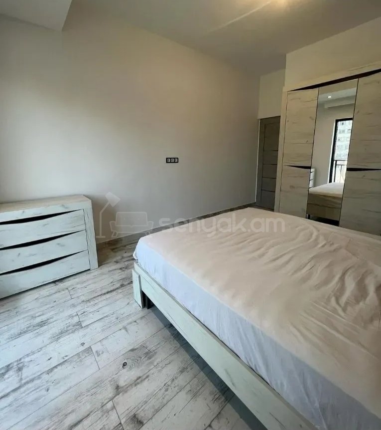 3 Սենյականոց Բնակարան Նորակառույցում, 87քմ, 5/8 հարկ, Դիզայներական Վերանորոգված